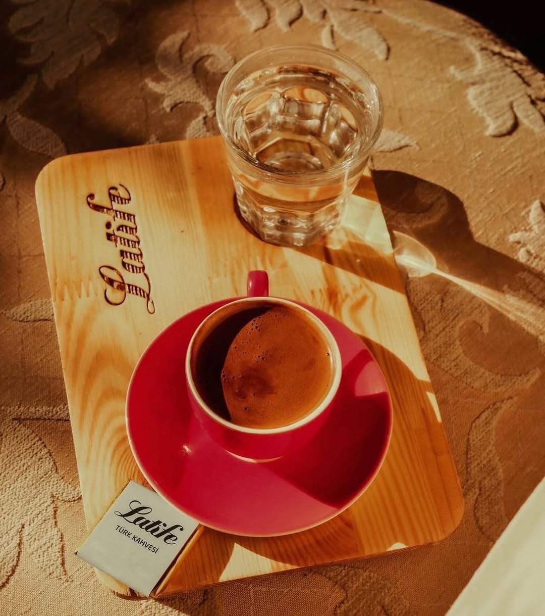 Latife interior detail